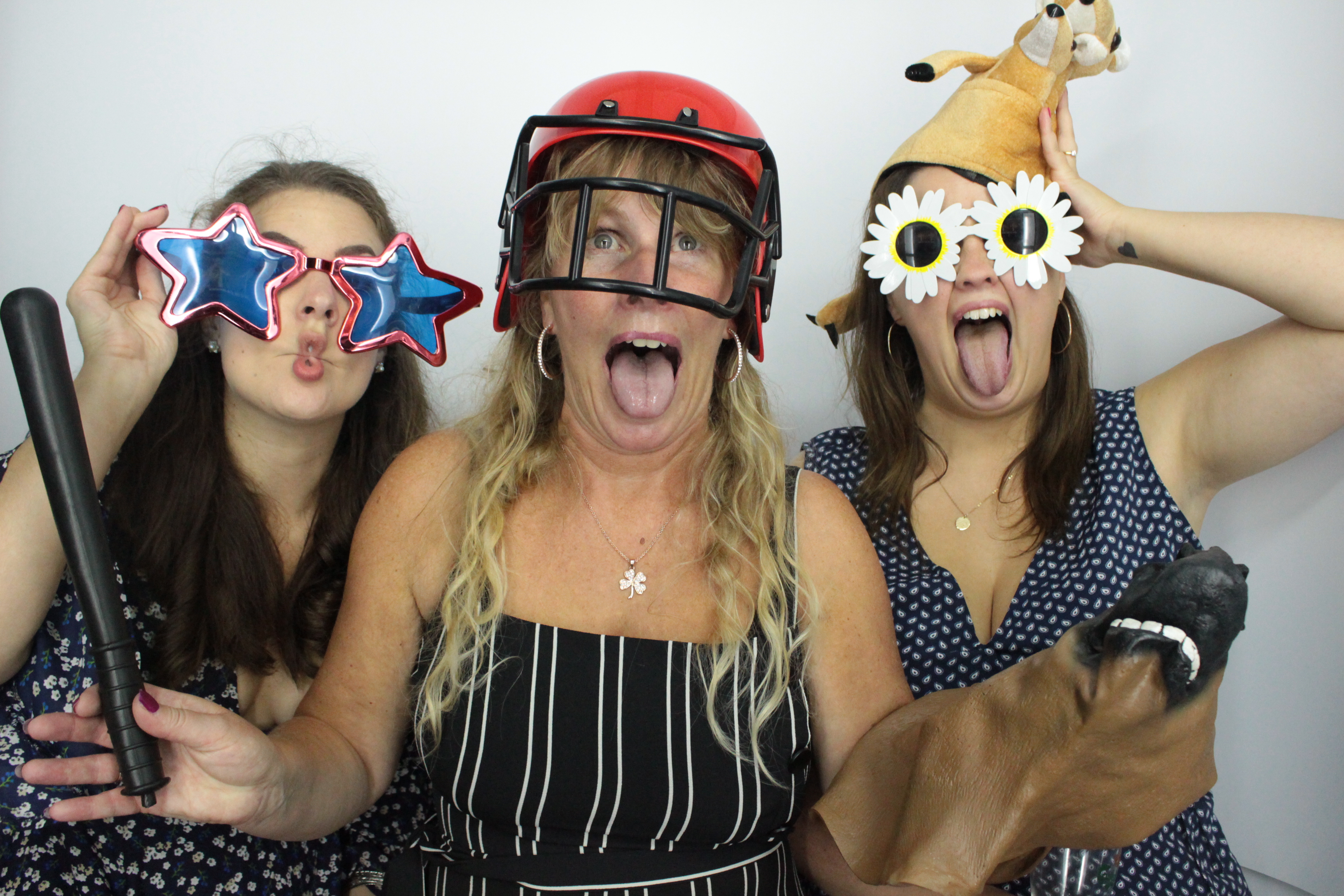 Martin & Colleen’s Joint 50th | View more photos from the event at gallery.myphotoboothexperience.co.uk/u/MyPhotoBoothExperienceLtd/Martin-Colleen’s-Joint-50th